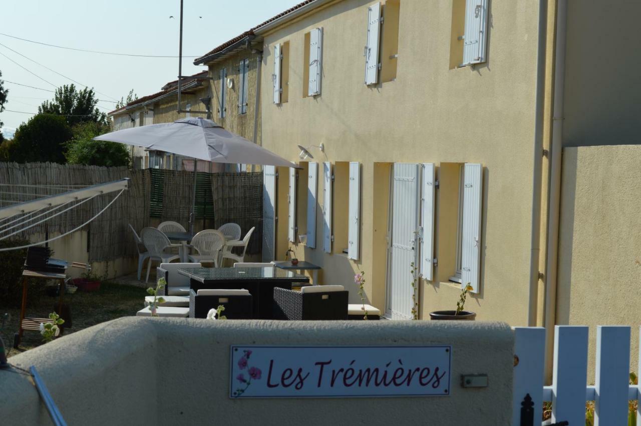 Les Tremieres Villa Le Thou ภายนอก รูปภาพ